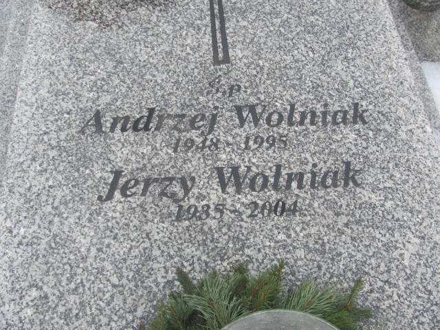 Andrzej Wolniak 1948 Wieluń Nawiedzenia NMP - Grobonet - Wyszukiwarka osób pochowanych