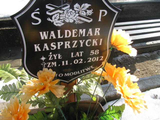 Waldemar Kasprzycki 1954 Wieluń Nawiedzenia NMP - Grobonet - Wyszukiwarka osób pochowanych